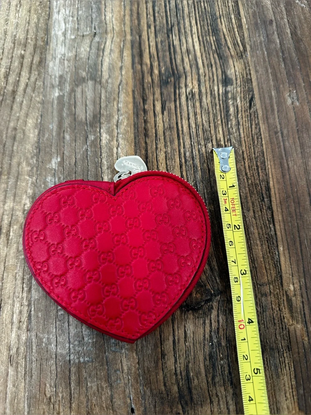 Gucci red Heart Coin Pouch with gold Heart Charm - Picture 9 of 10